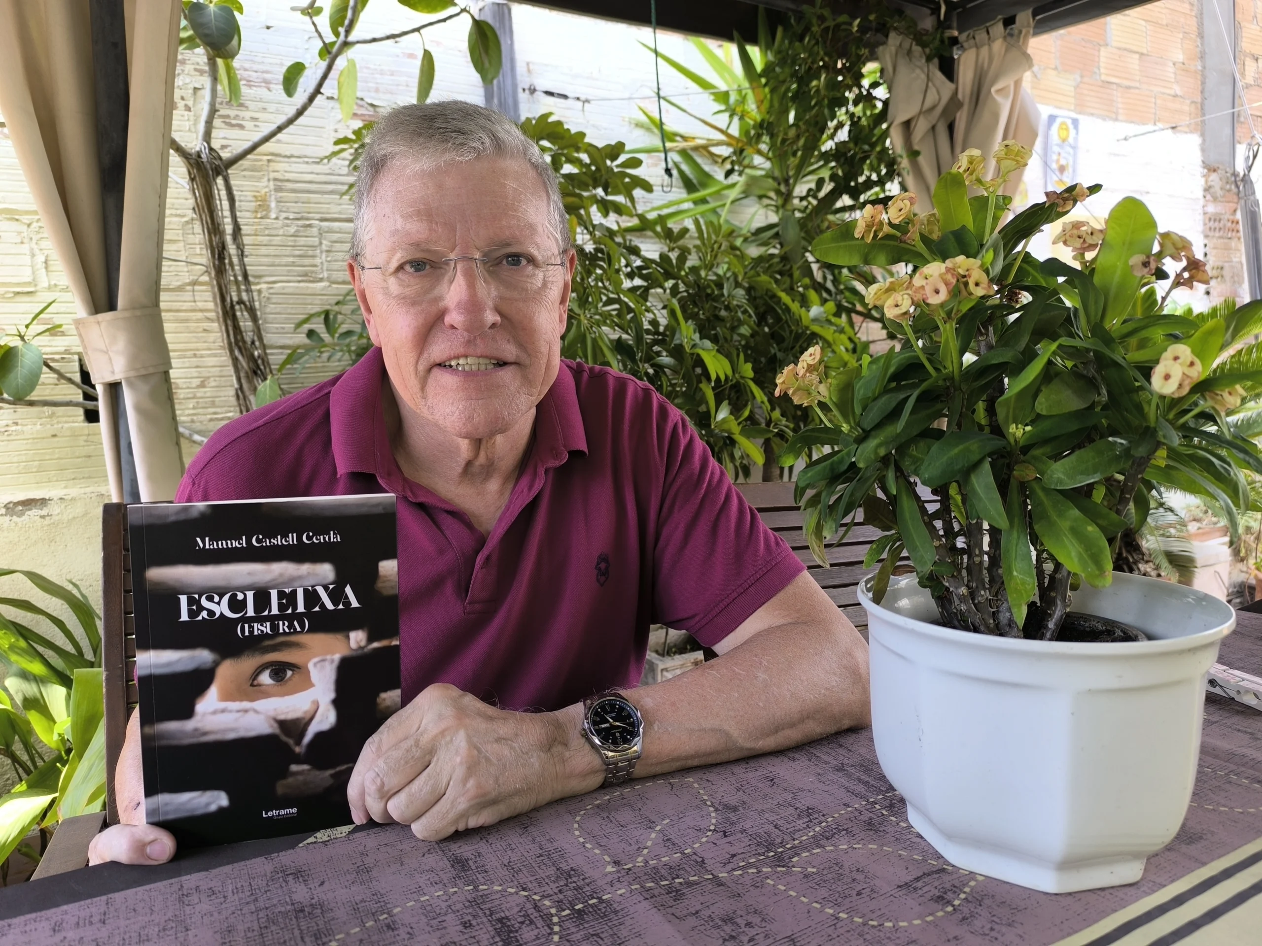 Manuel Castell Cerdà presenta “Escletxa”, una mirada poética y sentimental a la vida cotidiana